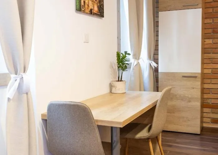 Royal Daire İstolni Belgrad